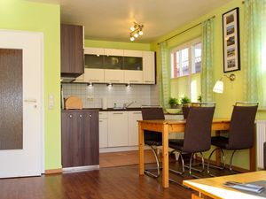 23886142-Ferienwohnung-2-Prerow-300x225-2