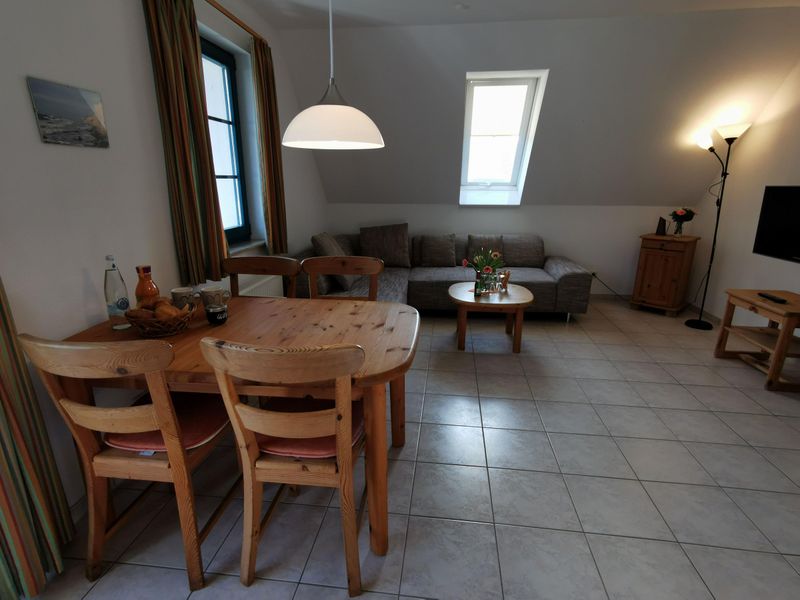 23924810-Ferienwohnung-2-Prerow-800x600-1