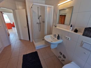 23924818-Ferienwohnung-3-Prerow-300x225-5