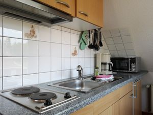 21472715-Ferienwohnung-3-Prerow-300x225-5