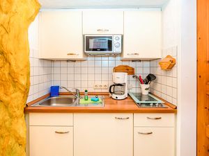 23955044-Ferienwohnung-2-Prerow-300x225-4