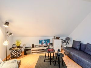 23971645-Ferienwohnung-6-Prerow-300x225-2