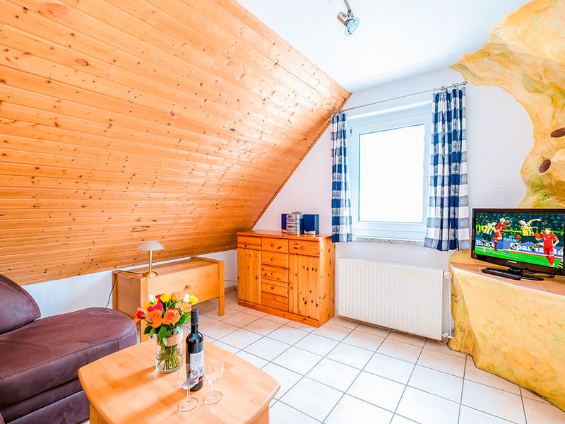 23955050-Ferienwohnung-3-Prerow-800x600-1