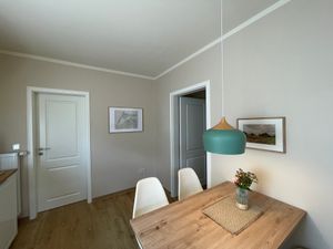 24027422-Ferienwohnung-3-Prerow-300x225-4