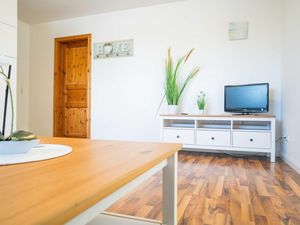 23882194-Ferienwohnung-2-Prerow-300x225-3