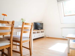 23882198-Ferienwohnung-3-Prerow-300x225-4