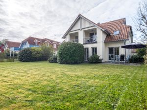 24039015-Ferienwohnung-2-Prerow-300x225-1