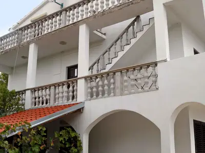Ferienwohnung für 8 Personen (100 m²) in Pridraga 6/10