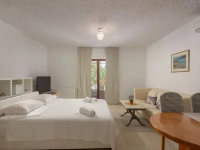 Ferienwohnung für 2 Personen in Pridraga 8/10