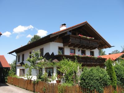 Hausansicht Ferienwohnung Schlosser