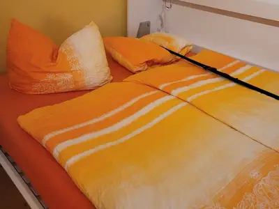 Doppelbett (ausgeklappt aus Schrankbett)