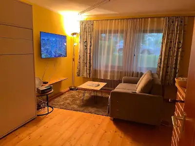 Schrankbett+Wohnbereich