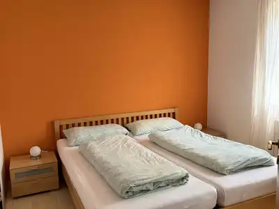 Schlafzimmer_Doppelbett  2x 100x200cm