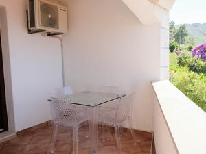Ferienwohnung für 4 Personen (28 m²) in Prigradica