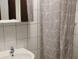 23568267-Ferienwohnung-4-Prigradica-300x225-4