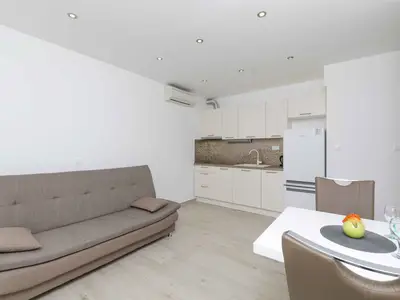 Ferienwohnung für 2 Personen (25 m²) in Primošten 8/10