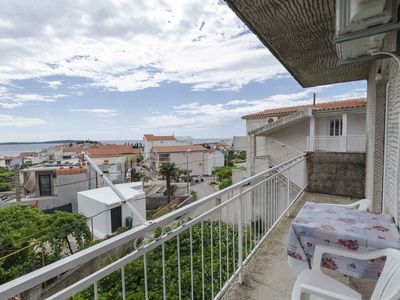 Ferienwohnung für 8 Personen (75 m²) in Primošten 1/10