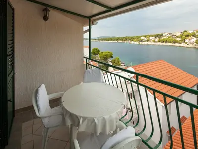 Ferienwohnung für 3 Personen (32 m²) in Primošten 1/10