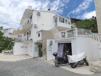 Ferienwohnung für 8 Personen (85 m²) in Primošten 2/9