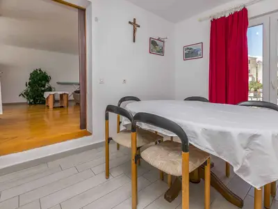 Ferienwohnung für 8 Personen (100 m²) in Primošten 9/10