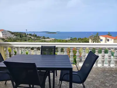 Ferienwohnung für 4 Personen (50 m²) in Primošten 1/10