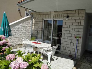 23779551-Ferienwohnung-4-Primošten-300x225-1