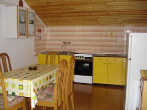 23779566-Ferienwohnung-8-Primošten-300x225-3