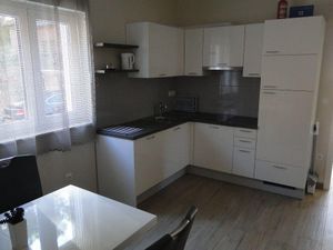 23330673-Ferienwohnung-4-Primošten-300x225-3