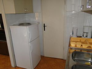 23330717-Ferienwohnung-8-Primošten-300x225-3