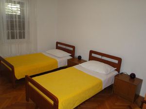 23330717-Ferienwohnung-8-Primošten-300x225-4