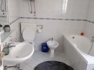 23330769-Ferienwohnung-6-Primošten-300x225-5