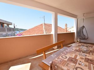 23943792-Ferienwohnung-5-Primošten-300x225-2