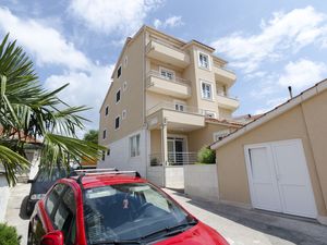 23943295-Ferienwohnung-2-Primošten-300x225-1