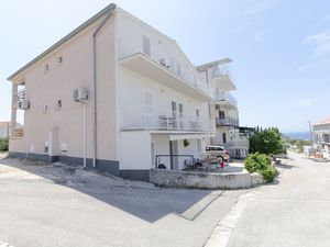 23943351-Ferienwohnung-5-Primošten-300x225-5