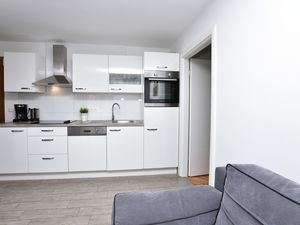 23945347-Ferienwohnung-4-Primošten-300x225-5