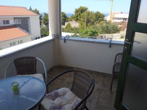 22074837-Ferienwohnung-3-Primošten-300x225-5