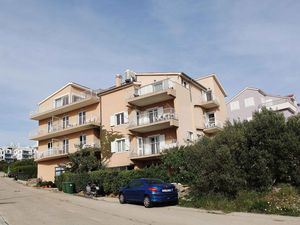 24015468-Ferienwohnung-5-Primošten-300x225-2