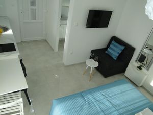 23330708-Ferienwohnung-2-Primošten-300x225-4