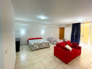 23130813-Ferienwohnung-5-Principina A Mare-300x225-3