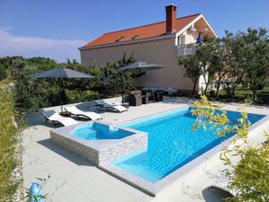 Ferienwohnung für 5 Personen (45 m²) in Privlaka