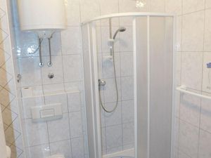 22808505-Ferienwohnung-4-Privlaka-300x225-4