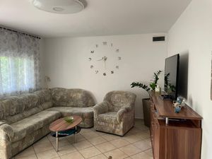 23682549-Ferienwohnung-3-Privlaka-300x225-2