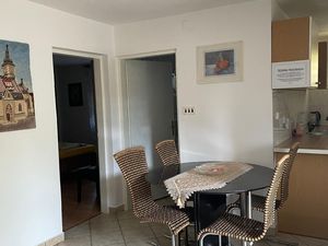 23682549-Ferienwohnung-3-Privlaka-300x225-3