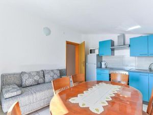 23334532-Ferienwohnung-4-Privlaka-300x225-4