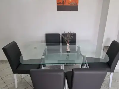 DiningRoom