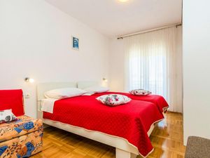 23360089-Ferienwohnung-5-Privlaka-300x225-5