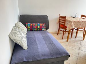 18321573-Ferienwohnung-2-Privlaka-300x225-2