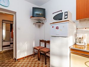 18949964-Ferienwohnung-5-Privlaka-300x225-4