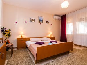 Ferienwohnung für 6 Personen (65 m²) in Privlaka