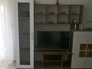 19308443-Ferienwohnung-4-Privlaka-300x225-2